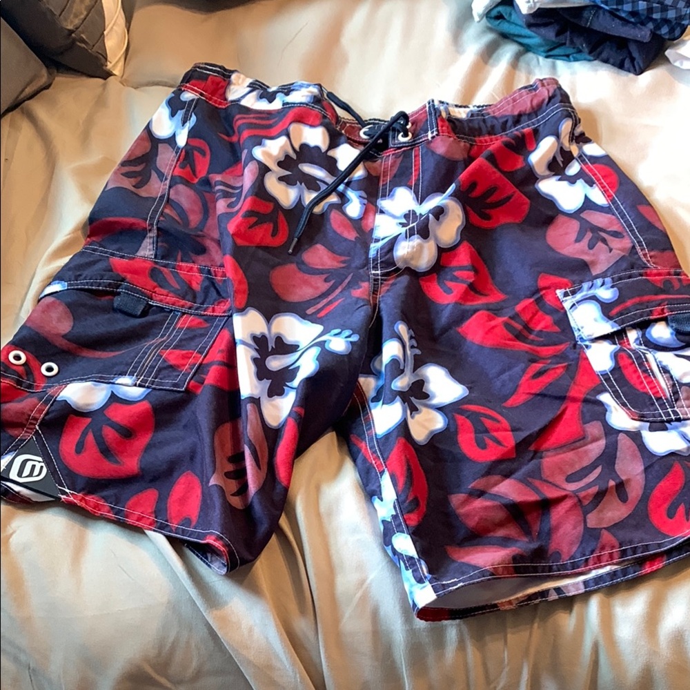 Floral Red and Black Men's swim Shorts size medium